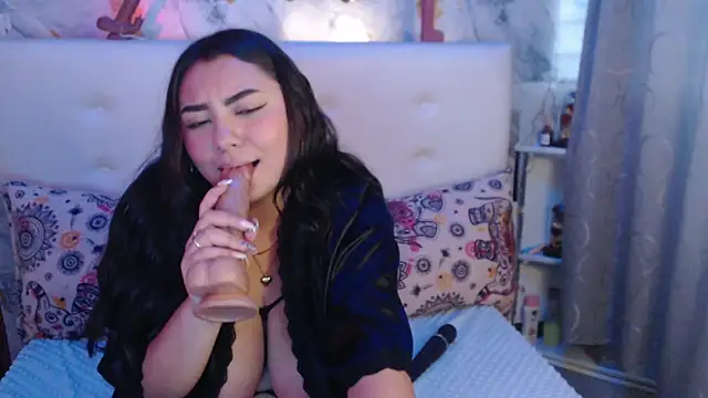 XXX chat uživo modela Nicolelewllss