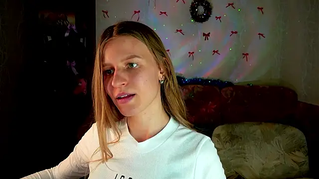 Lunariaa Chat XXX live