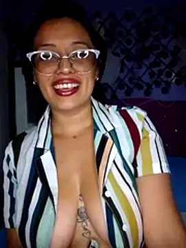 Sophie-Hot-のライブXXXチャット