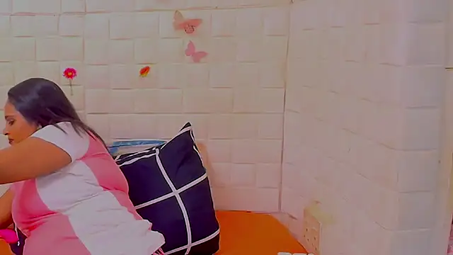 Luciousindian69 Live XXX-chat