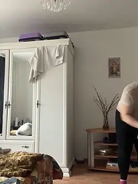 دردشة LanaSoftt الجنسية المباشرة