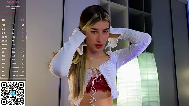 Quinavelle's Live XXX Chat