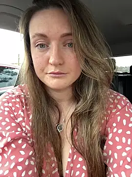 BustyBonnieUK Live XXX-Chat