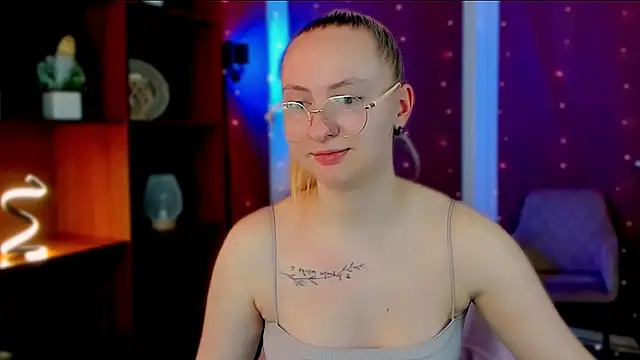 mila_glow1: απευθείας συνομιλία ΧΧΧ