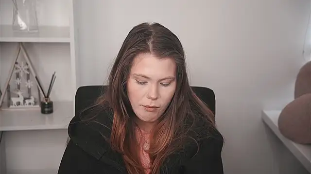 MarnieWootan: онлайн-секс-чат