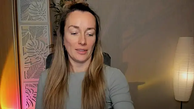 Chat XXX ao vivo de RebeccaMartinez