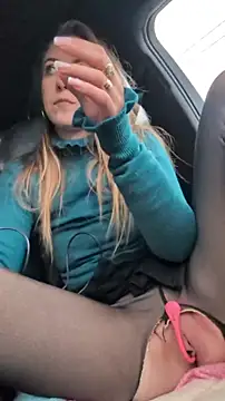 Chat +18 de Risky_julia2330 ao vivo