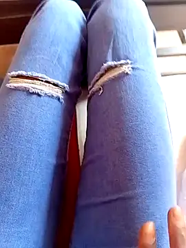 Chat +18 de Petite_Ula ao vivo