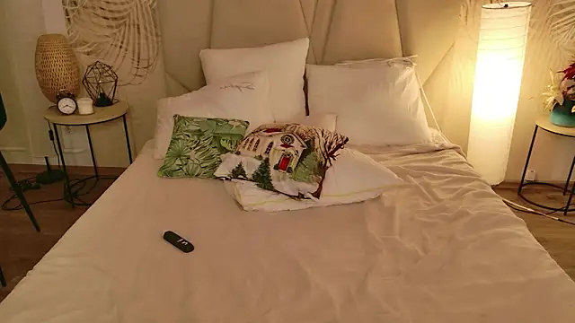 JulieHill 即時 XXX 聊天