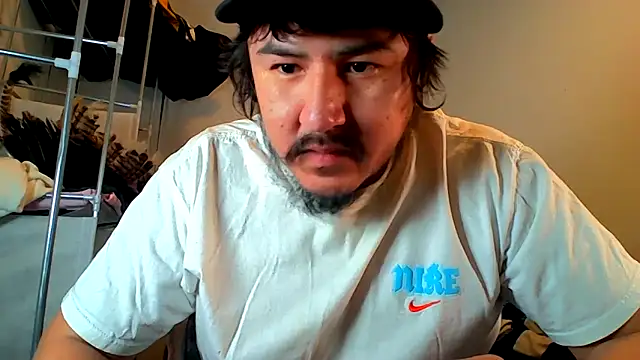 Bouncywarrior élő XXX-chatje