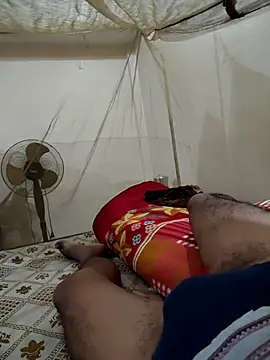 Show modela PIG_FUCKER_DADDY na web-kameri