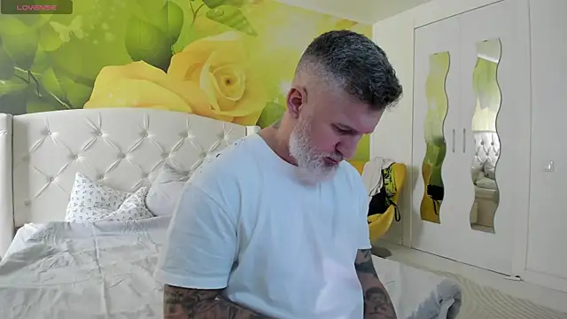 Pertunjukan Kamera Web BlowMyXXL