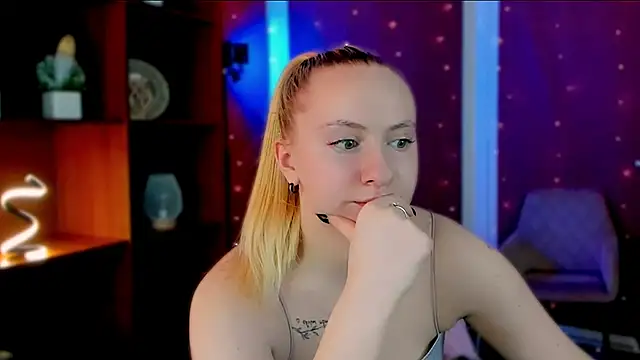 mila_glow1 Adlı Modelin Web Kamerası Şovu