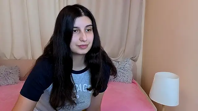 Chatroom XXX en direct de Mia_MayX