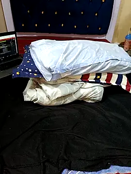 Sweetcamilladorah780 现场XXX聊天