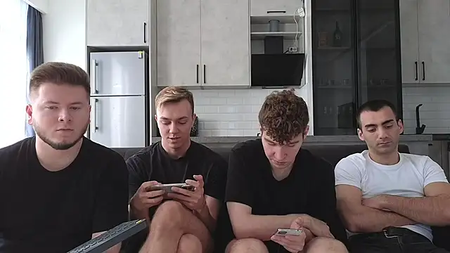 boys_sobolisha 现场XXX聊天