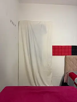 Онлайн чат XXX ShantelSexyYoungMilfie