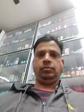 Show modela Raj1043 na web-kameri