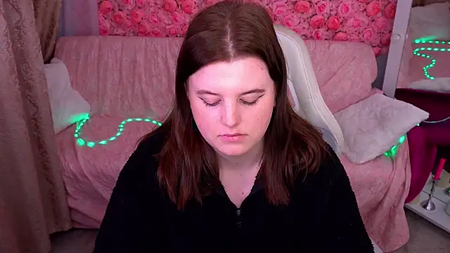 KristiFoxy élő XXX-chatje