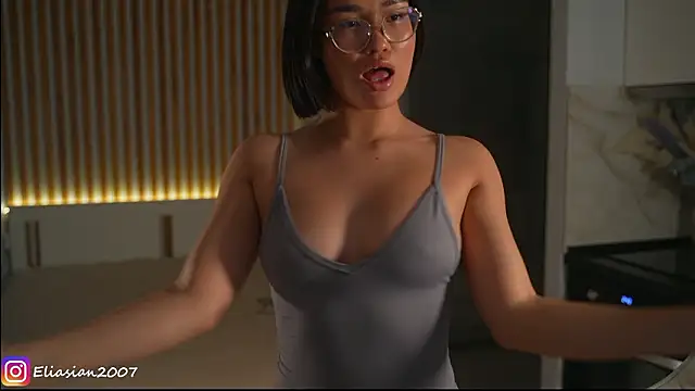 Eliasian – Live XXX-chat