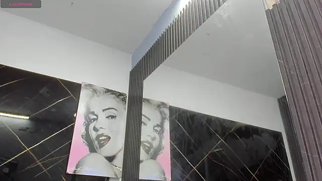 ada-brooke live XXX chat