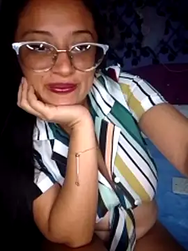 Sophie-Hot-のライブXXXチャット