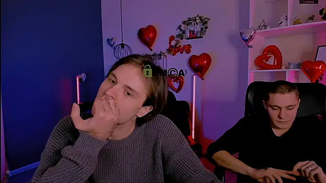 thomas_crow_ live XXX chat