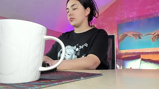 CeceliaJohnson Chat XXX in diretta