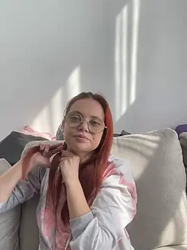 Chatroom XXX en direct de lovebellagrey