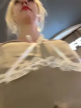 دردشة RonnieKiss الجنسية المباشرة