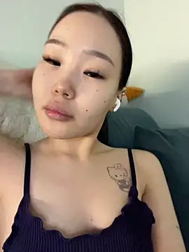 Peony_kiss Webcam Show