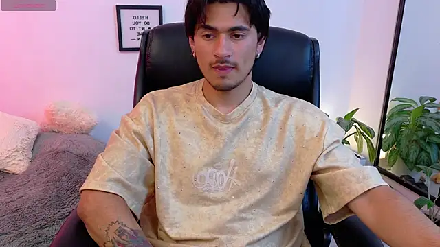 Chat +18 de Elian_savoy ao vivo