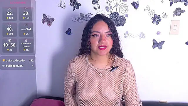 emiily_curly Live XXX Chat