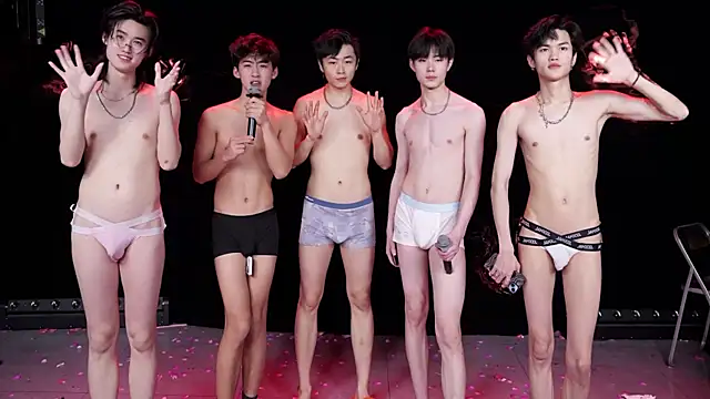 EXO-cbz élő XXX-chatje