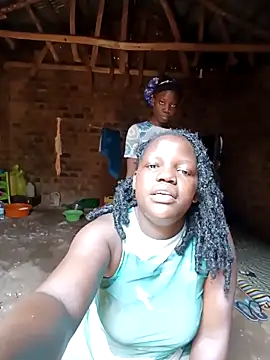 holygrail001 Adlı Modelin Canlı XXX Sohbeti