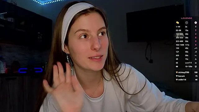 Chat +18 de JalevaKitties2 ao vivo