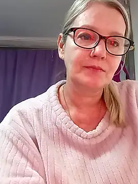 irinamaux – Naživo XXX chat