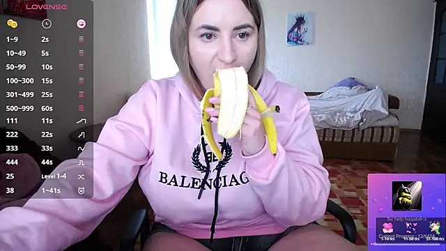 YourSwetiwGirl's Live XXX Chat