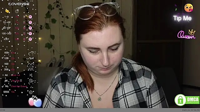 Chat +18 de Alicia_love00 ao vivo