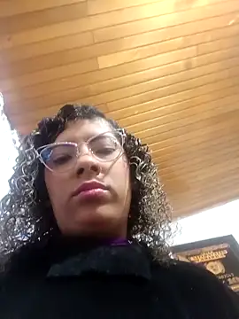 Chat +18 de CATTALINAHOT ao vivo