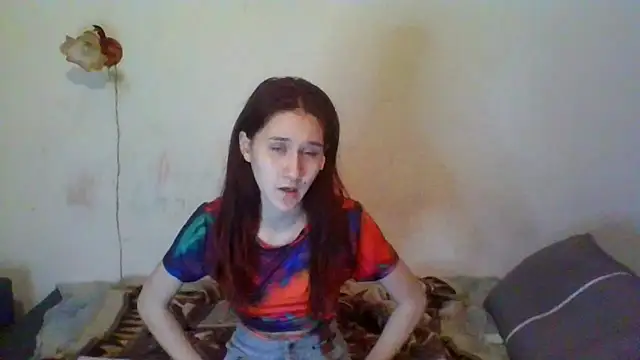 Chat +18 de NickiKisinger ao vivo