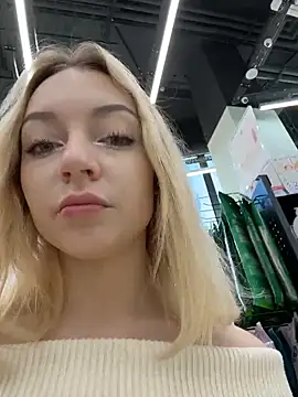 Pokazy przed kamerką – melissa_grr