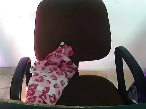 Hotsurbhi – Live XXX-chat