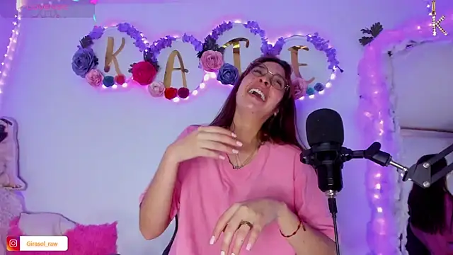 KATERAW লাইভ XXX চ্যাট