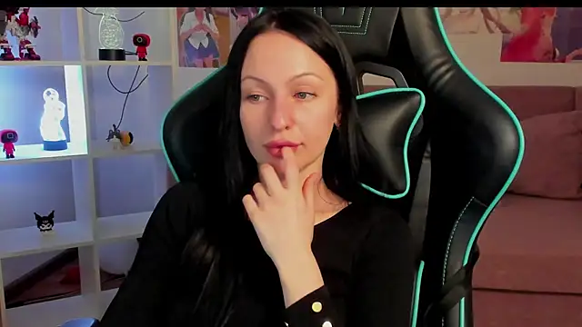 NaomiBlakes élő XXX-chatje