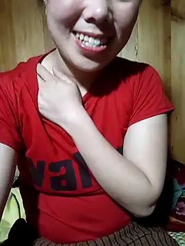 Chloe-ee: онлайн-секс-чат