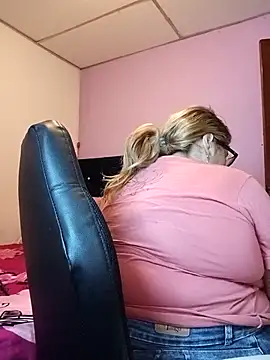 EllisW8 Live XXX-chat