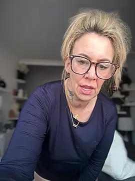 blondebitch2 라이브 XXX 채팅