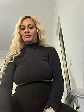 SonyaJoy Chat XXX live