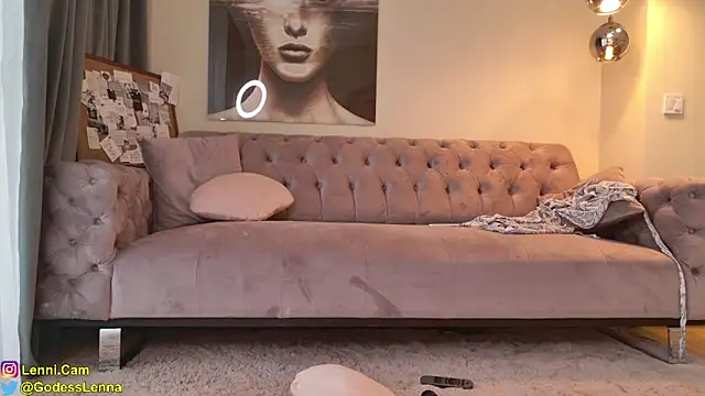 Chat XXX en directo de Lenna_Godess